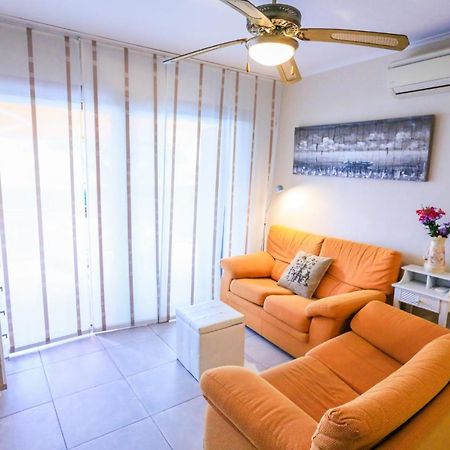 Playazul Bjs Apartment กัมบริลส์ ภายนอก รูปภาพ