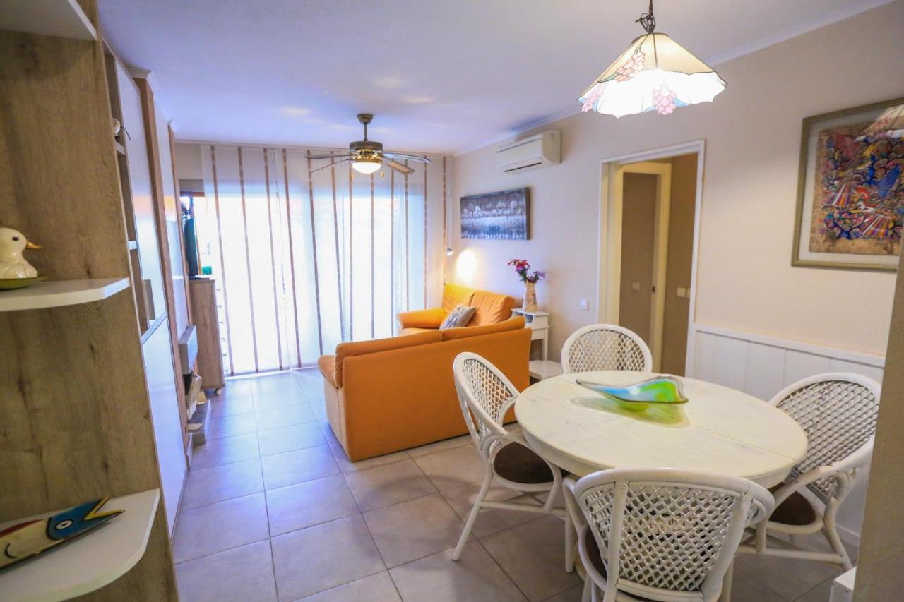 Playazul Bjs Apartment กัมบริลส์ ภายนอก รูปภาพ